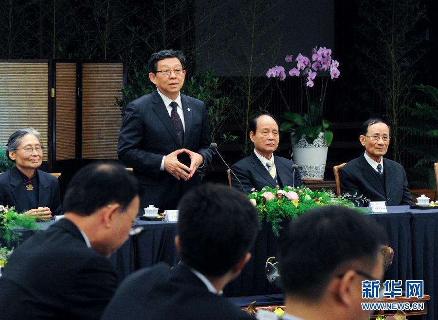 ꐵ��һ���ڻ�ɏ���^�L��